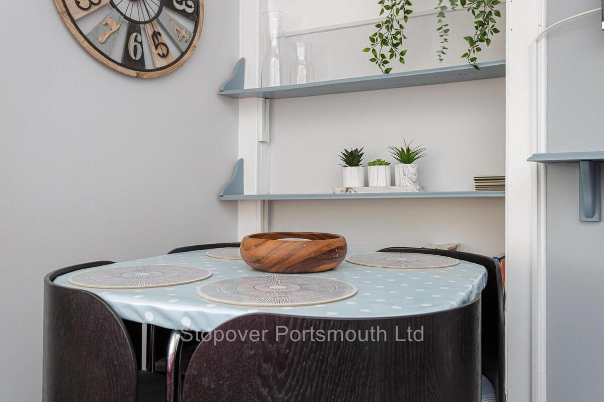 Stopover At Orchard Apartment Light And Cosy Portsmouth Zewnętrze zdjęcie